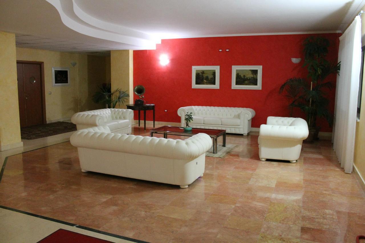Hotel Agri Resort "Agora" Castelluccio dei Sauri Buitenkant foto