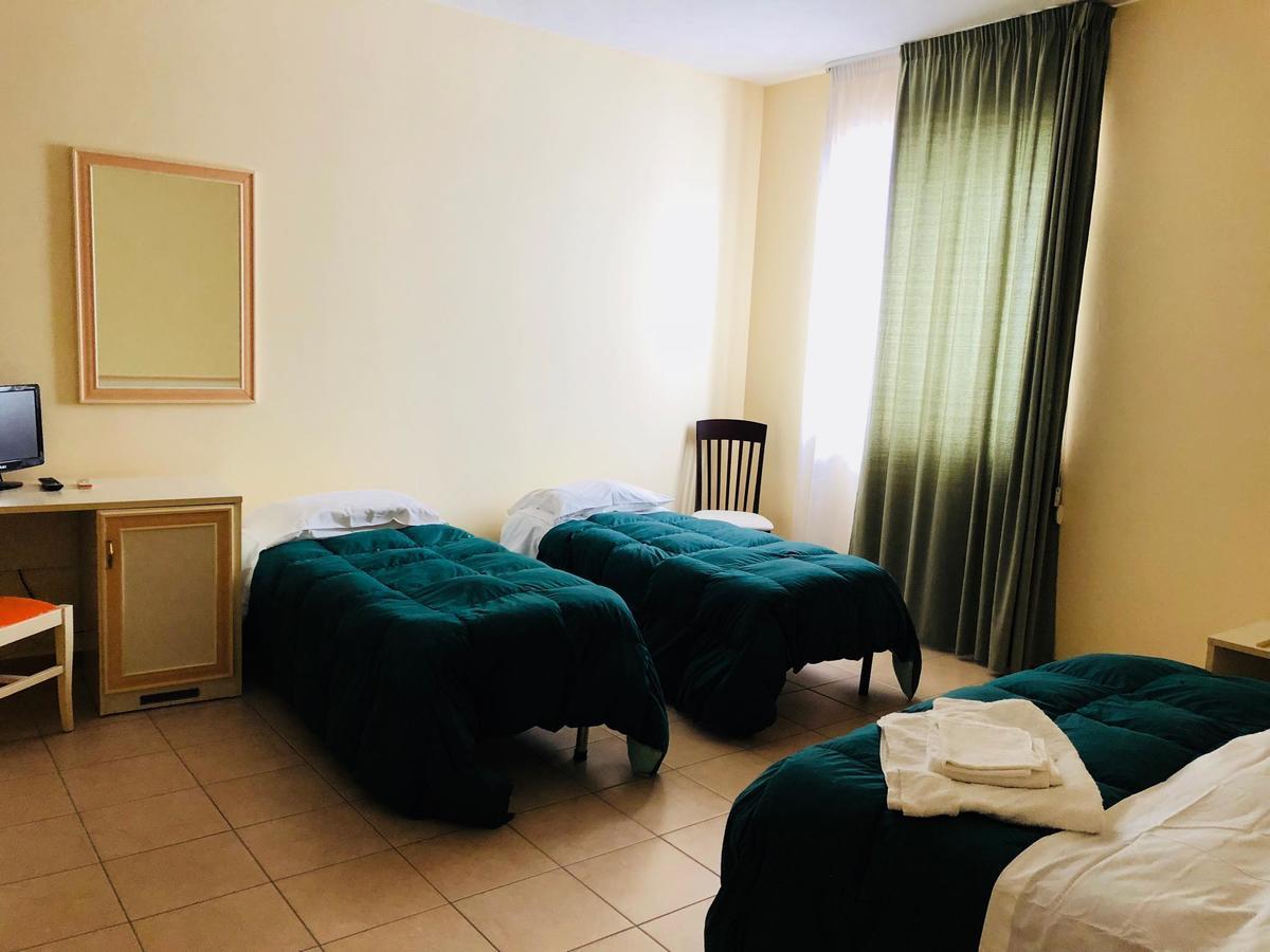 Hotel Agri Resort "Agora" Castelluccio dei Sauri Buitenkant foto